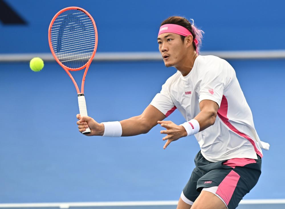 巴萨官方:贝尔纳尔左膝前十字韧带撕裂,外加外侧半月板损伤